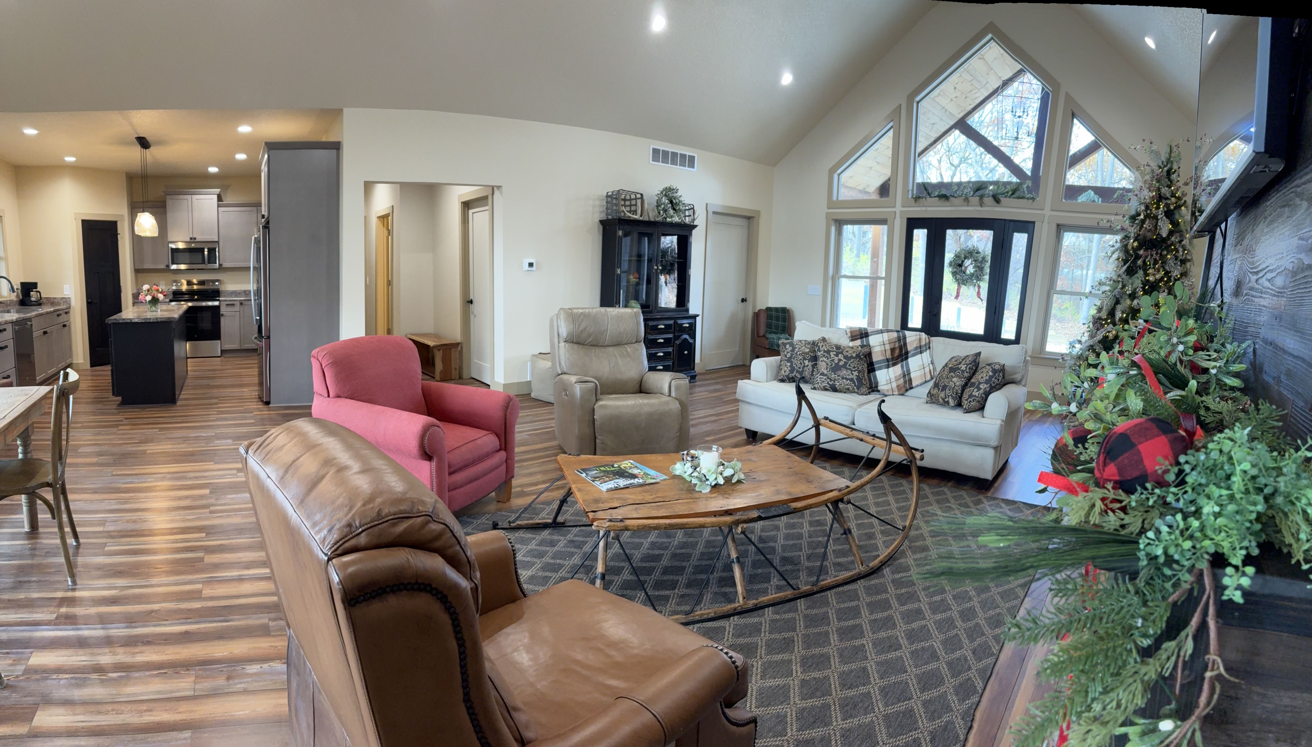 Listing Photo: bailey LR